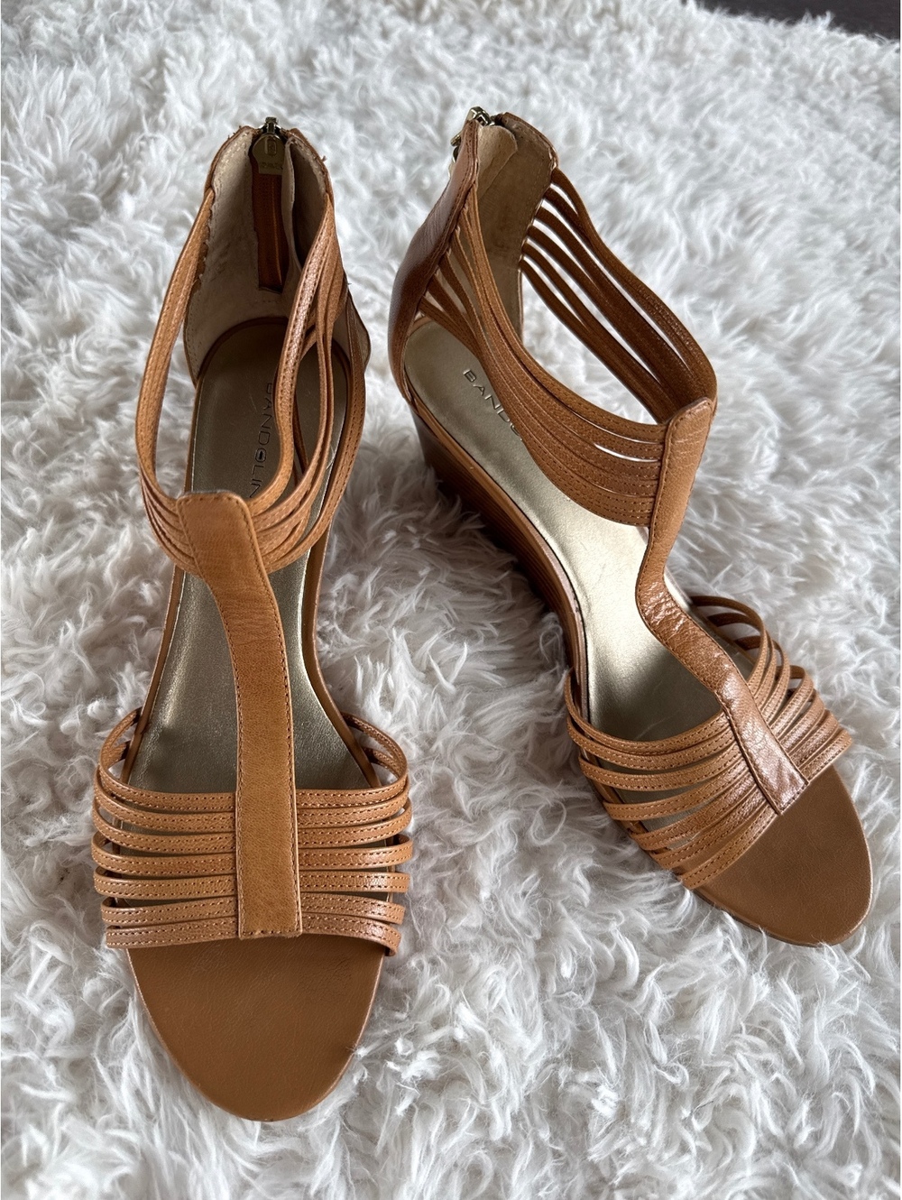 Bandolino Women's Tan Strappy Wedge Sandals Size 8.5M